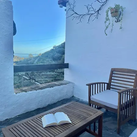 Cortijo El Verdial Holiday home *